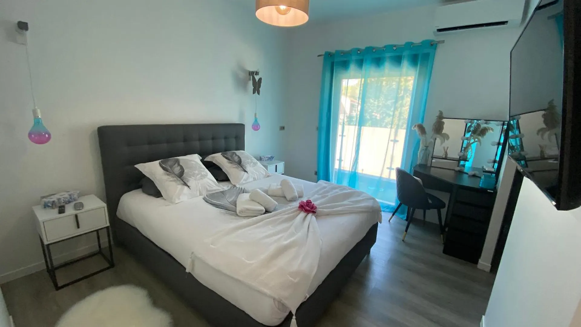 Maison Avec Piscine Saint-Raphael  Villa